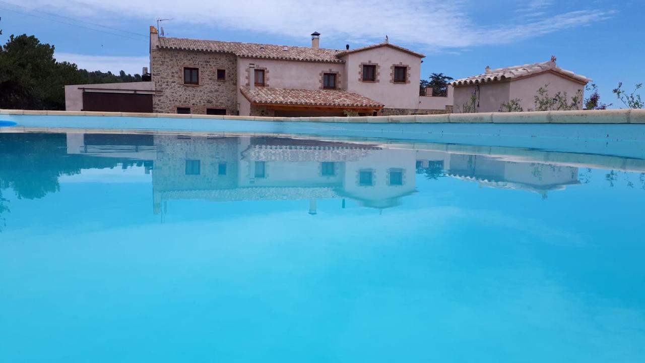 La Masia De Montpedros 佩拉达 外观 照片